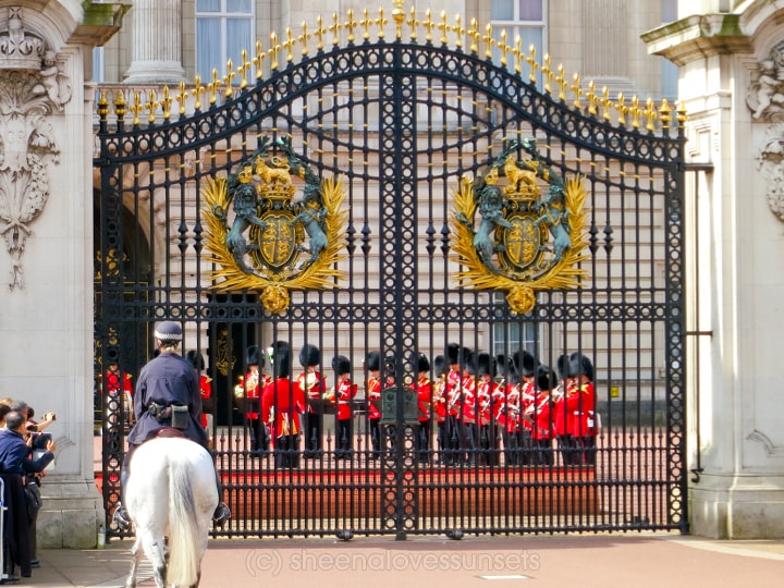 London Buckingham-min