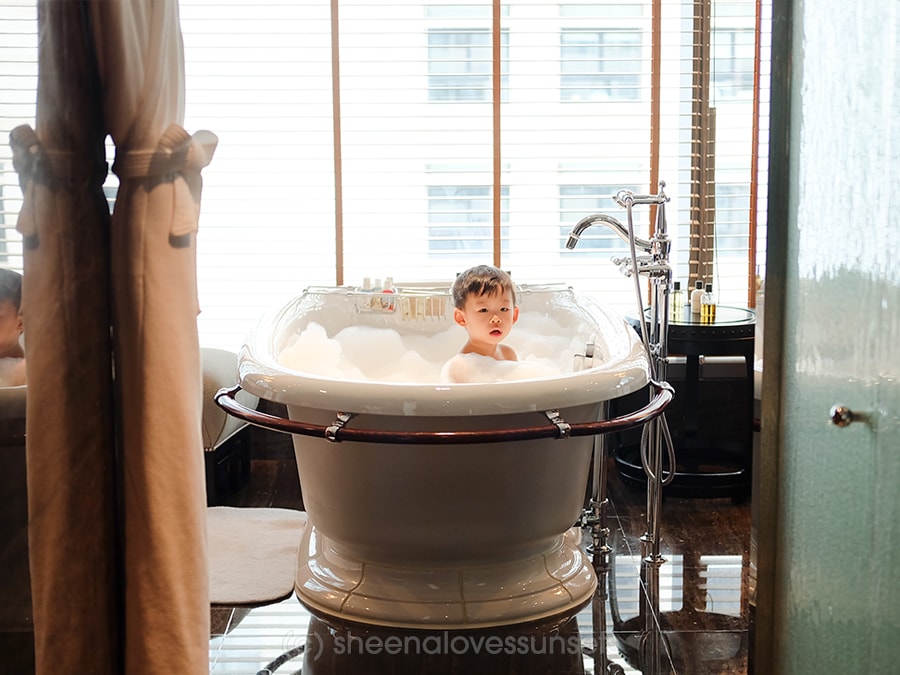 Mandarin Oriental Hong Kong Kids Family Friendly