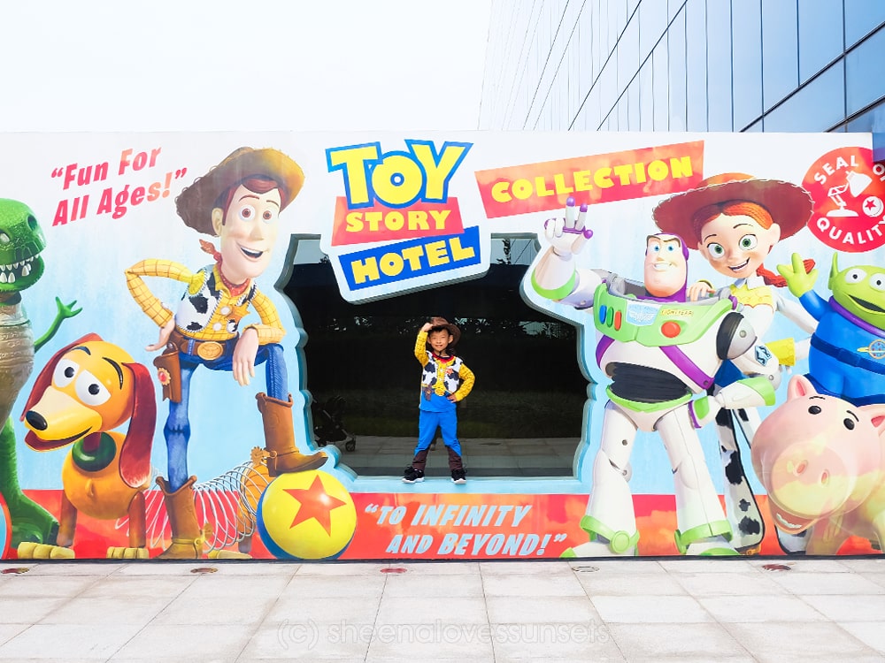 Toy Story Hotel 7-min