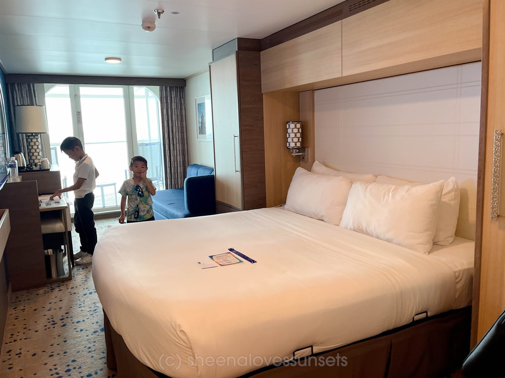 Royal Spectrum of the Seas Balcony Room-min